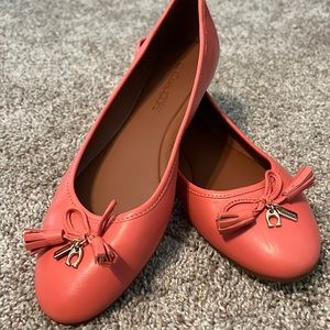 Size 8 Coach flats